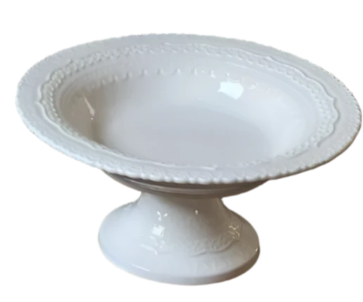 Embossed High Foot Fruit Tray 25.5 * 14